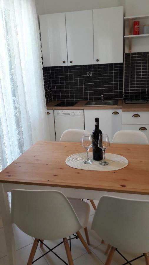 Apartmani Vitturi Каштела Екстер'єр фото