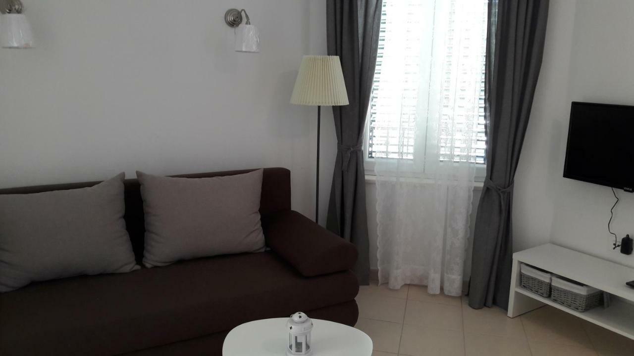 Apartmani Vitturi Каштела Екстер'єр фото